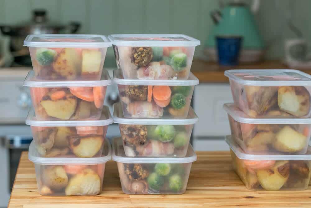 healthy toddler meal prep containers, that are clear in color.